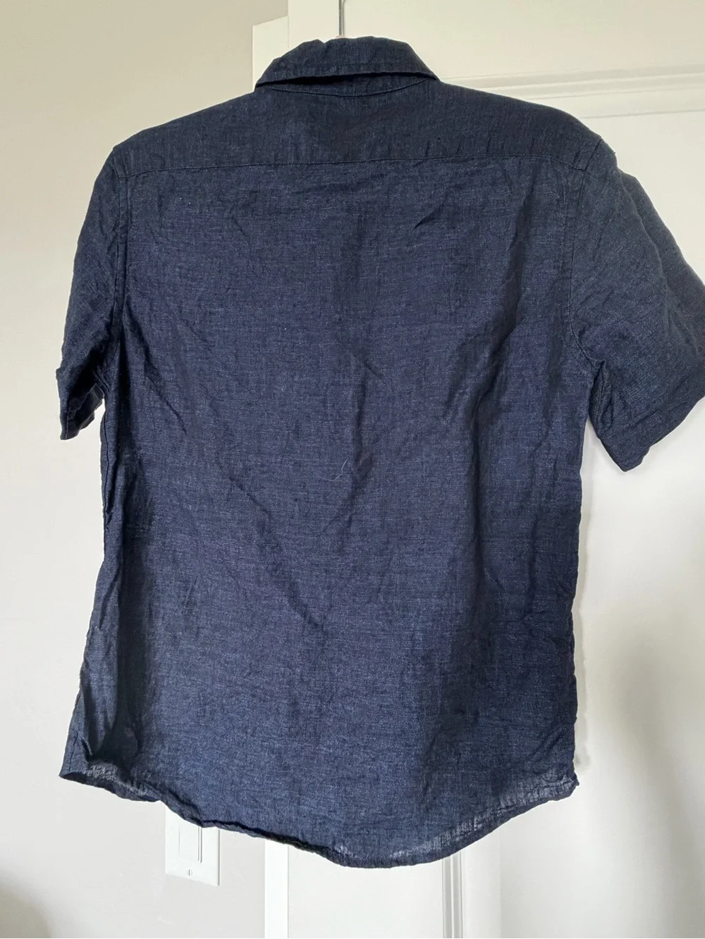 Banana Republic Men's Short-Sleeve Button-Down Shirt in Navy